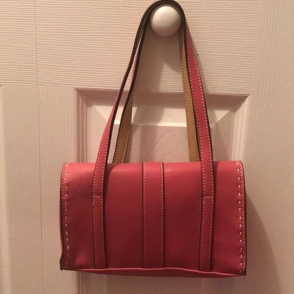 ⭐️ HP LIZ CLAIBORNE Faux Leather Pink Mini Bag - Picture 4 of 9